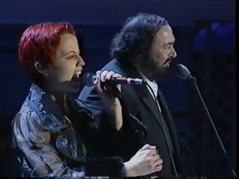 Dolores O'Riordan & Pavarotti - Ave Maria