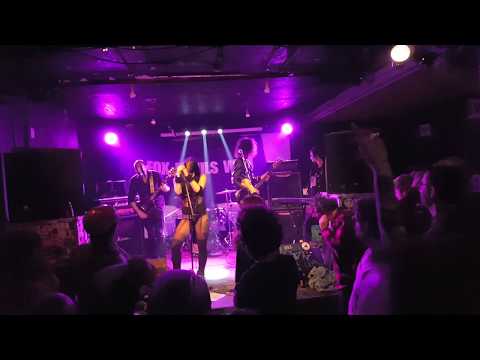 Fox Devils Wild - Heatwave (Live 2018 @ Ungdomshuset, Copenhagen)