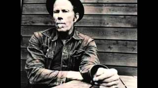 Tom Waits - 16 Shells From A Thirty-Ought-Six video