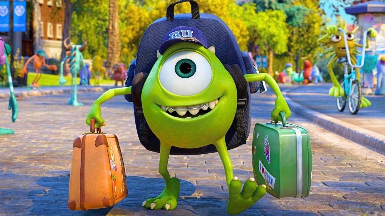 وحش صغير الكل بيتريق علية لانه ضعيف بس بيفجهم لما بيقدر ينقذ العالم | الملخص كامل فيلم Monsters Inc