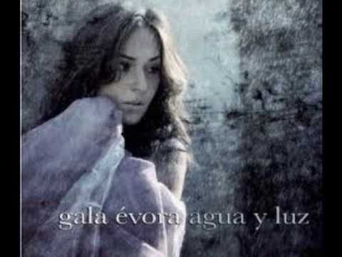 GALA EVORA (con Fernando de la Figuera & Salif Keita): MOUSSOLOU