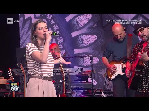 Simona Molinari canta "Napulè"  - Radio2 Social Club 20/05/2024