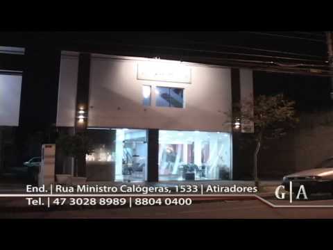 Spa�o B Fashion Hair. Leila Regina Beria