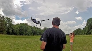 preview picture of video 'More STOL Flying Fun at Mt. Eagle Escape, Lake of the Ozarks'