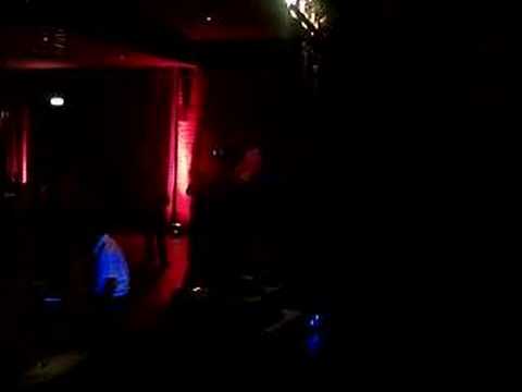 DJ Mega Live On Stage (www.djmega.be)