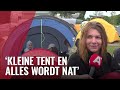 Toeristen ondergeregend op camping Zeeburg