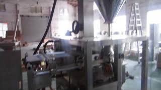 Maquna envasadora vertical con sistema de tornillo