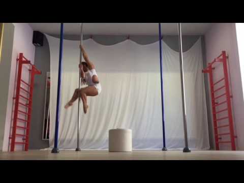 Semifinále MČR Pole Art 2016 - Profesionálové ženy - Kara (Klára Sedláčková)