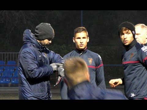 Wsparcie z pierwszej drużyny na treningu CLJ