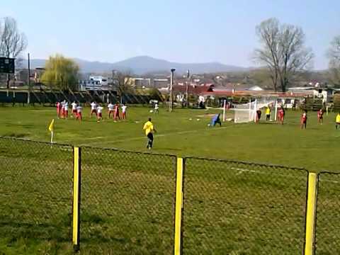 Aurul Brad-Victoria Calan 2-0 in timpul jocului de juniori