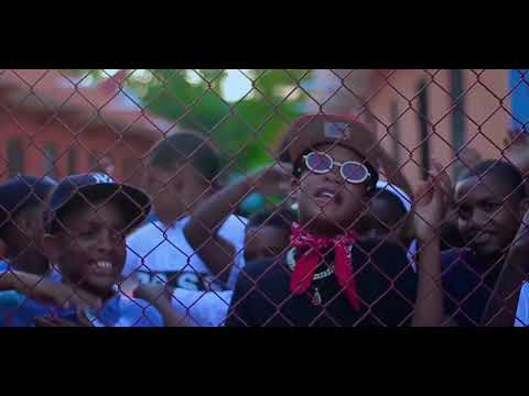 Miradita Family - Cuando Taba Bobo Video oficial