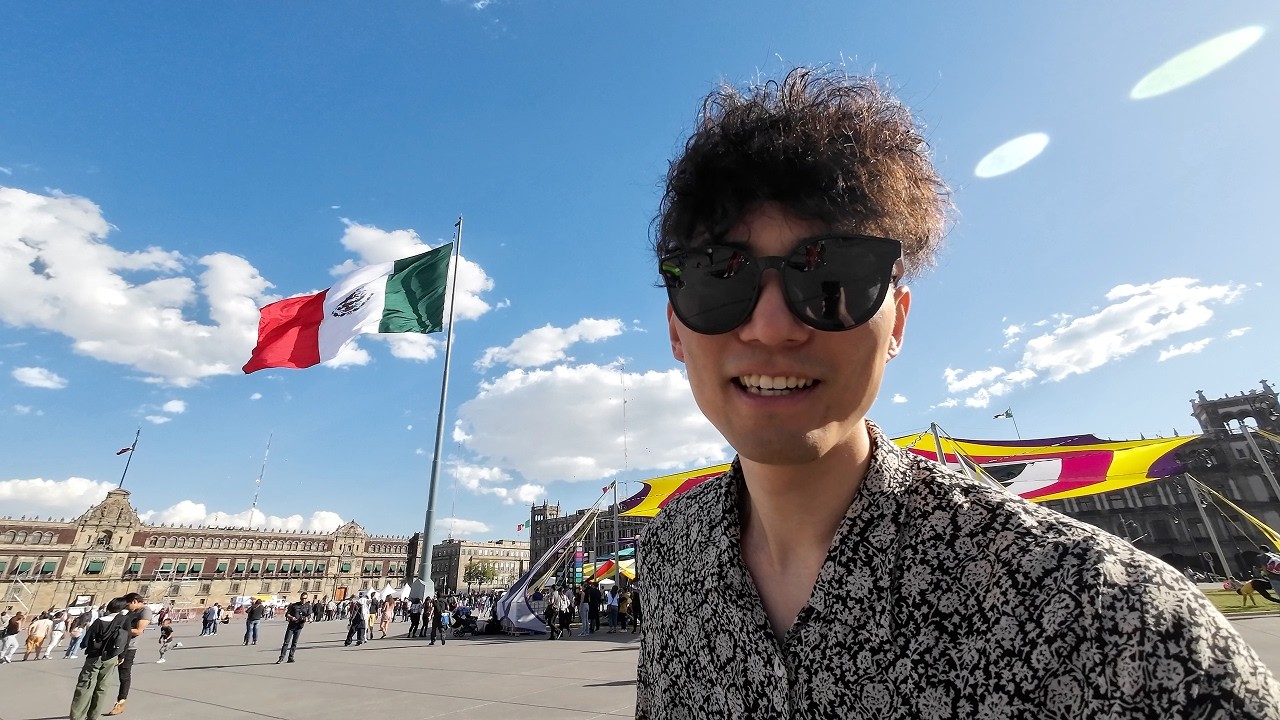 メキシコシティの観光名称を散策した