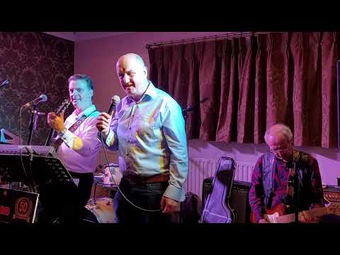 Matt Leavy singing Sweet Caroline in The Welcome Wagon Crossakiel - 7th August 2023