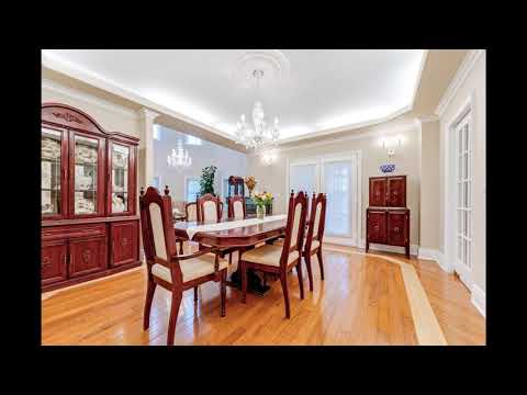 ESTATE / HOUSE FOR SALE  -  2 Everyglade Dr. Brampton ON