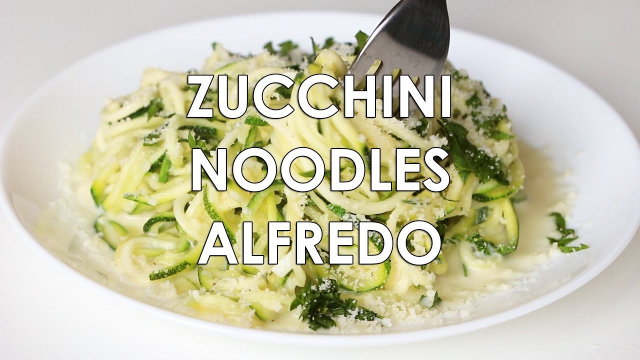 Zucchini Noodles Recipe With Healthy Alfredo Sauce (Zucchini Alfredo)