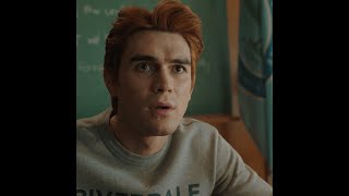 Archie eats a poisoned scone | Riverdale