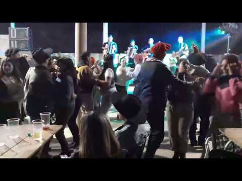 Los Majestuosos Del Chamamé - En Porteña (Córdoba) Enganchados 🎶🎼🎵♩