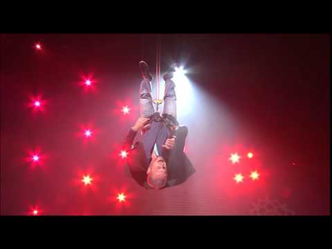 MNM: Stan Van Samang tijdens Peter Live