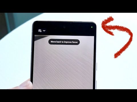 What does a green dot on my phone mean?