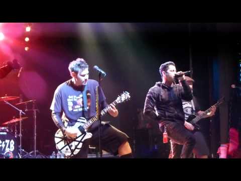 Zebrahead - I'm Just Here For The Free Beer [1], Hell Yeah! [2] live in Berlin@C-Club 15.10.2013(HD)