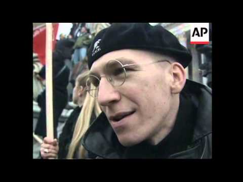 AUSTRIA: VIENNA: PEACEFUL ANTI-FREEDOM PARTY PROTEST