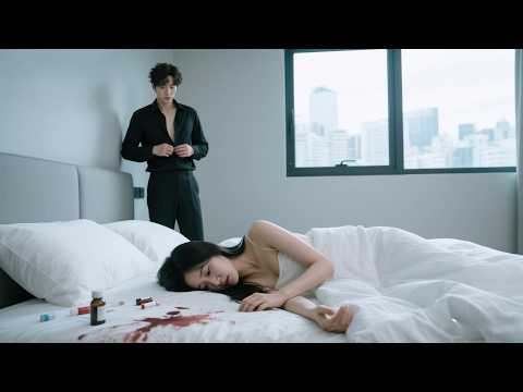 He forced her to take the pill. She left. Six years later,seeing her with a child and man,he begged