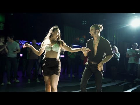 Elena Khamsi & Derek ❤️ (Incienso, Remix) Montelier, Nesty [📍Valencia, Bachata] (BACHATA PASIÓN❤️‍🔥)
