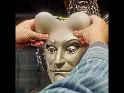 Bicentennial Man (1999) | He made a face for the robot.👀🤯#shorts  #movie