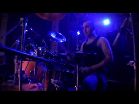 Fuera Fondo - Pozerám /liv/