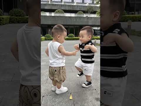 哈哈哈，怪好玩的咧～ #鬥舞 #萌娃跳舞 #人類幼崽 #今日萌娃 #幼崽社交