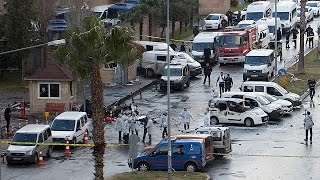 İzmir valisi: "İlk bulgular PKK'yı işaret ediyor"