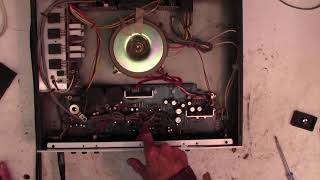Video thumbnail for How to Fix Hartke HA3500 Crackling Problem by Stuart ukguitarampguy