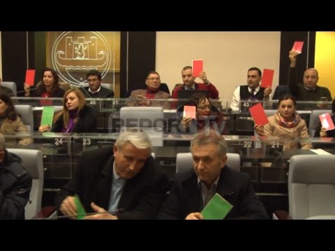 Report TV - Durrës, LSI bashkon votat me PD e bllokojnë buxhetin e bashkisë