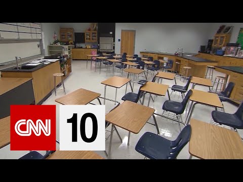 全国の学校が閉鎖 (Schools Closing Around The Country)