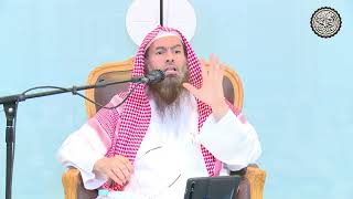 صورة ماحكم متابعة الإمام في السلام ؟ وماحكم المرور بين يدي المأموم إذا تأخر عن الإمام في السلام ؟