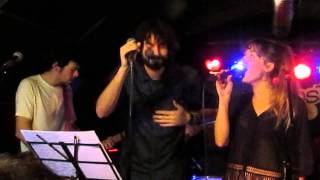 Kuve Con Mikel de Izal "Tu último Domingo" (Costello 10/12/2013)