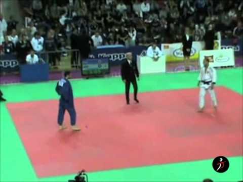 italiajudo.com_Camp Ita Assoluti 2011 - Aldo Scollo vs Fabrizio Chimento - Finale 73kg