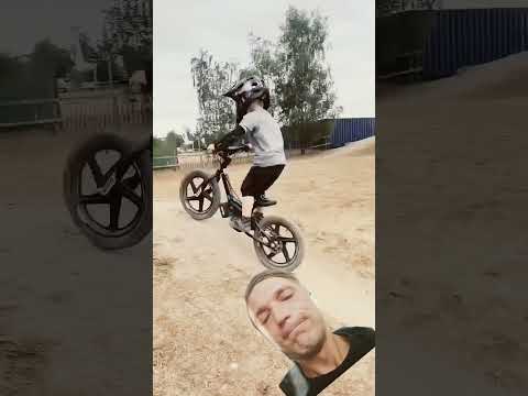 child and motorcycle #comedy #funny #shorts #sports #rofl #comedy #automobile #child #funnyvideo