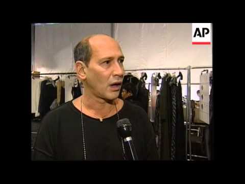 ENTERTAINMENT DAILY: ENT4- FASHION- CARMEN MARC VALVO