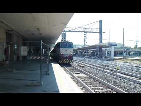 E656.274 sull' EXP 14978 "Pellegrini" Battipaglia - Lourdes, in partenza da Roma Ostiense