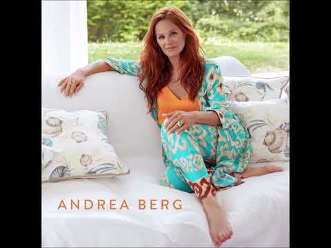 Andrea Berg  01 - Viel zu schön um wahr zu sein. 02 -  Andrea Berg x Johnny Logan  - Never walk al.
