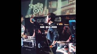Download lagu Dan - Sheila On 7 #shorts #sukkacoklatt #sheilaon7 mp3