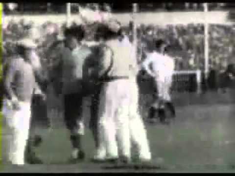 1930 World Cup .. Uruguay - Argentina 4-2