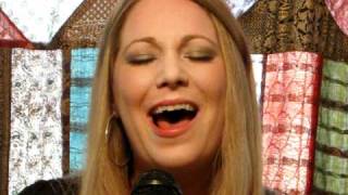 Leigh Rowan singing Phenomenal Woman by Ruthie Foster
