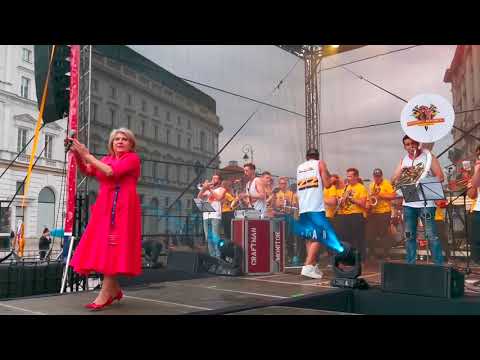 Krystyna Prońko & L.U.C & Rebel Babel - Jesteś lekiem na całe zło