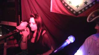 Un Amour Qui Ne Veut Pas Mourir de Renée Martel (par ARKANSAS BAIE-COMEAU)