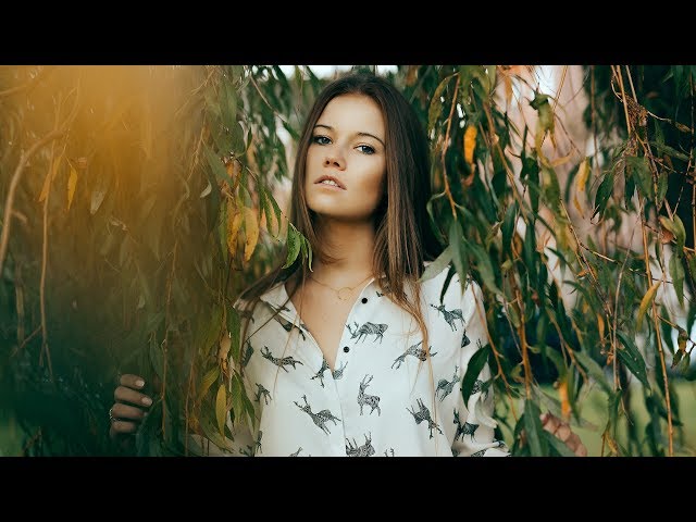 Skyfall 5 Feat. Chloe Van Doren - Walking In My Dreams Alone