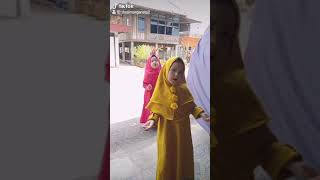 Download lagu Adek Baju Merah-Kuning (DinaDini) #Aishwa Nahla mp3