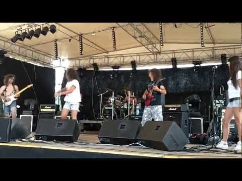 Shutdown - Do it now (live at Metal mania 2012)