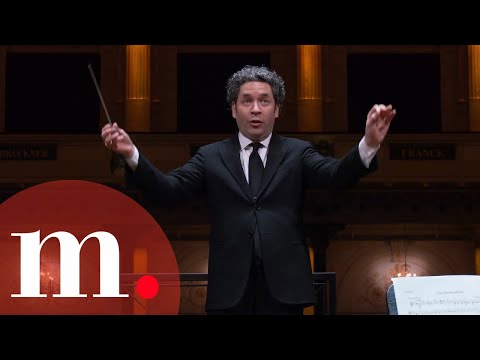 Gustavo Dudamel conducts Mozart's The Magic Flute - Overture